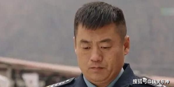 原宋晓峰直播收入1亿庆祝 被赵本山批评:破1亿就有人破财